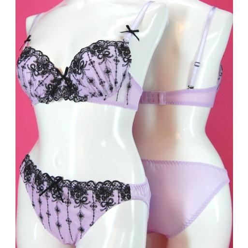 【Victoria】ミネルヴァブラとショーツのセット