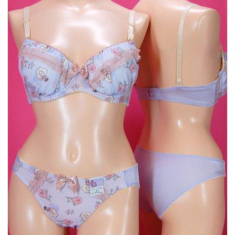 【Honey Rabbit】バラシフォンクラシカルレースブラとショーツのセット