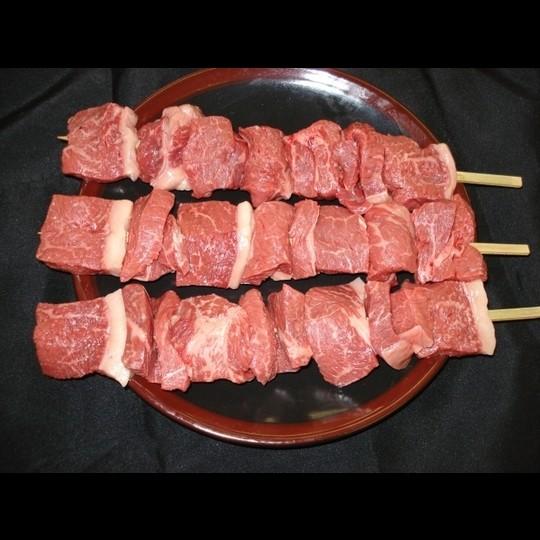 バーベキュー串焼用【国産牛モモ】1本（約200g）