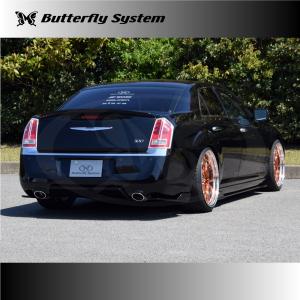 CHRYSLER 300 300SRT8　クライスラー　LX36 リアフラップスポイラー エアロパーツ カスタム GLANZ Flap 塗装なし 前期｜butterfly-system