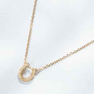 値下新品未使用　k24 馬蹄　ブラックダイヤ0.07ct ペンダント　約5.9g 値下新品未使用 k24 馬蹄 ブラックダイヤ0.07ct ペンダント 約