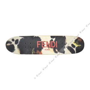 K789.. FENDI フェンディ スケート...の詳細画像1