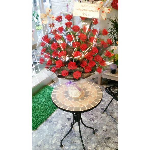 スタンド並みに豪華仕上がりの★赤い薔薇カゴのアレンジ★お誕生日・特別な贈り物に（*^_^*）