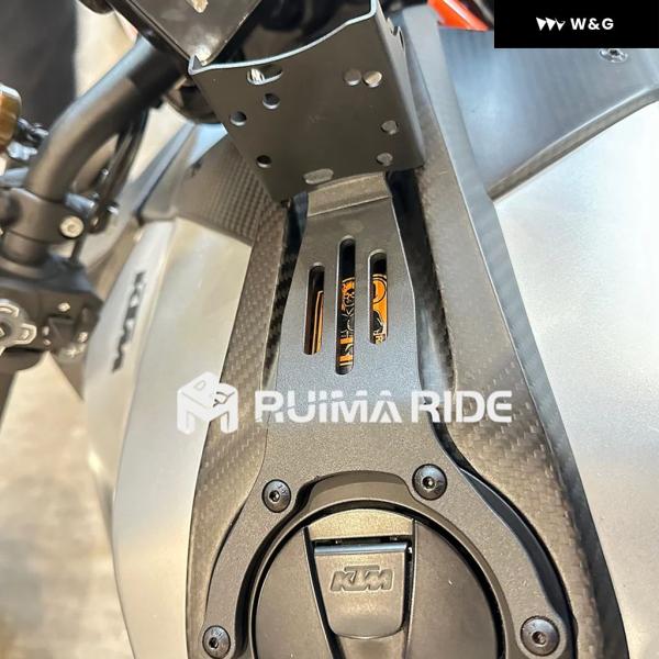並行輸入品 KTM 1290 SUPER DUKE R EVO 2022+ スタンド ホルダー 携帯...