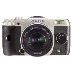 ペンタックス PENTAX  Q7 ズームレンズキット シルバー SDカード付き <プレゼント包装承ります>｜camera-fanksproshop