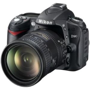 Nikon デジタル一眼レフカメラ D90 AF-S DX 18-200 VRIIレンズキット D9...