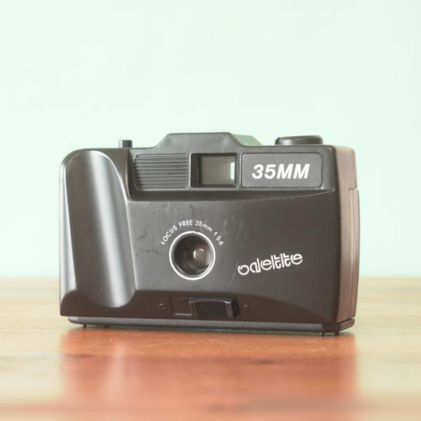 動作確認済み◎odette 35mm F5.6 ブラック トイカメラ フィルムカメラ #