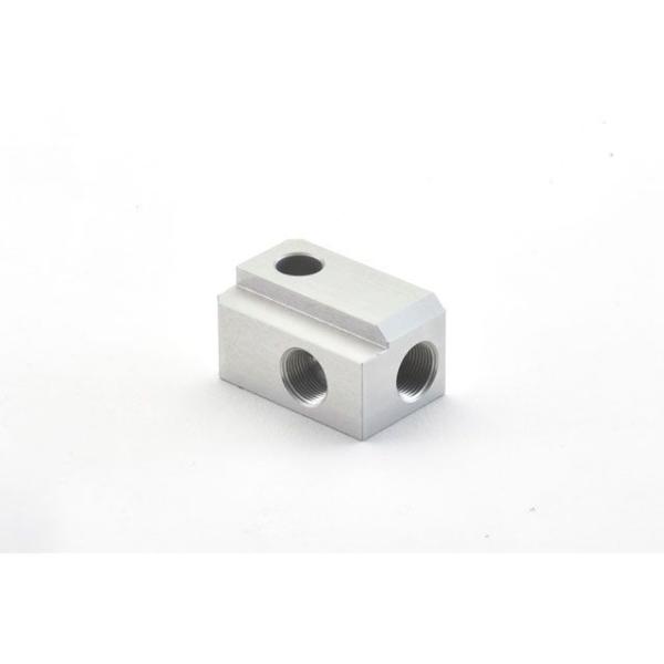 スウェッジライン 2WAYブロック メス凹（L-M11X0.75） LH SWAGE-LINE