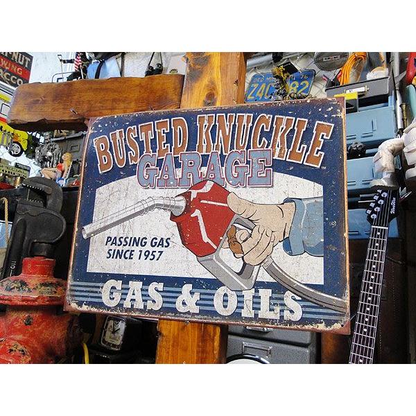 バステッドナックルガレージ　ブリキ看板　（ガス＆オイル）　アメリカ雑貨　アメリカン雑貨　サインプレー...
