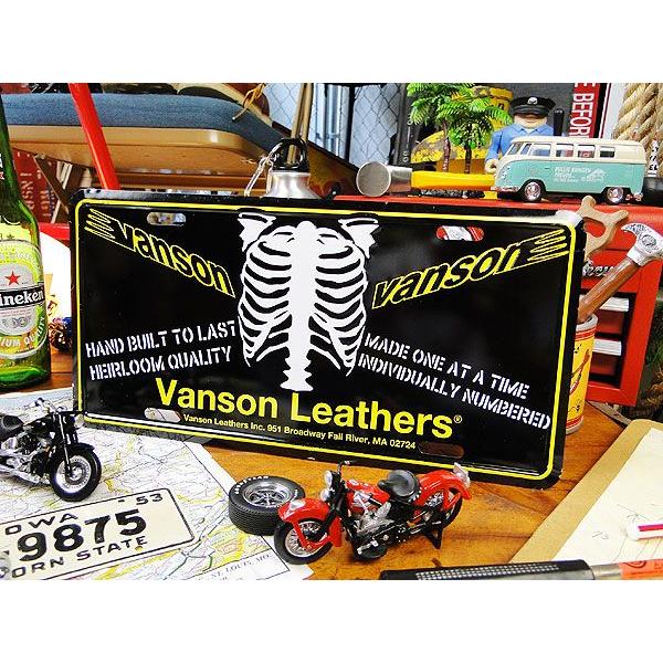 バンソン　ライセンスプレート　（スケルトン）　アメリカ雑貨　アメリカンな雑貨屋さん　ガレージ用品　ブ...