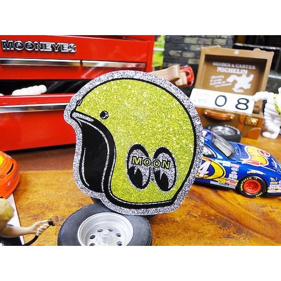 ムーンアイズ　ヘルメットステッカー 　アメリカン雑貨 アメリカ雑貨