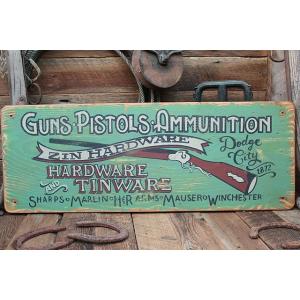 ガン＆ピストル屋　木製看板　アメリカ雑貨 アメリカン雑貨