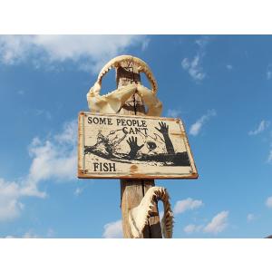 人食いサメに注意　木製看板　アメリカ雑貨 アメリカン雑貨｜candytower