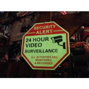 アメリカの蓄光セキュリティサイン　（オクタゴン）　アメリカ雑貨　アメリカン雑貨