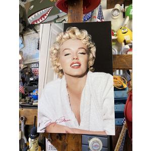 マリリン・モンロー　キャンバスアート　（Mサイズ/デザインA）　■　アメリカン雑貨　アメリカ雑貨