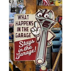 モンキーレンチマン　エンボス　ティンサイン ■ アメリカン雑貨 アメリカ雑貨