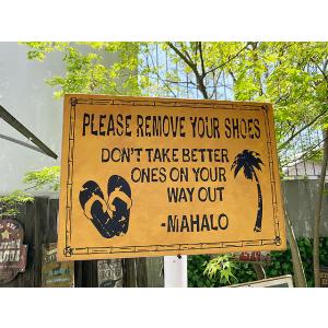 ハワイの道路標識　ウッドサイン　（クツを脱いで下さい）　■　アメリカン雑貨　アメリカ雑貨