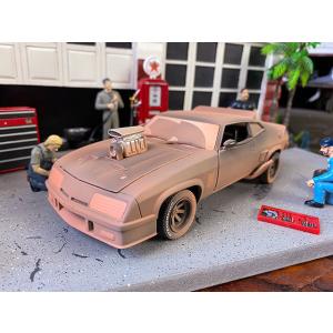 グリーンライト 1/43 ファルコンXB マッドマックスV8インターセプター グリーンライト 1/43 ファルコンXB マッドマックスV8