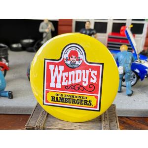 ウェンディーズ　オフィシャル缶バッジ　Lサイズ　（クラシックロゴ）　■　アメリカン雑貨　アメリカ雑貨