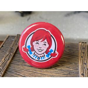 ウェンディーズ　オフィシャル缶バッジ　Sサイズ　（フェイス）　■　アメリカン雑貨　アメリカ雑貨