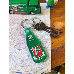 7UP　ラバーキーホルダー　（ボトル）　MADE IN U.S.A.　■　アメリカン雑貨　アメリカ雑...