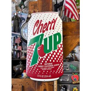 7UP　セブンアップ　エンボスティンサイン　（チェリー7UP缶）　■ アメリカン雑貨 アメリカ雑貨