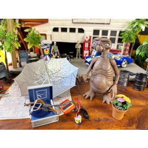 E.T. 40th アニバーサリー アルティメット アクションフィギュア
