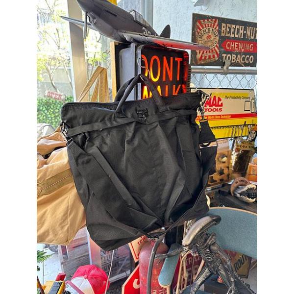 U.S.タイプヘルメットバッグ　（ブラック）　ストラップ付き　■　アメリカ雑貨