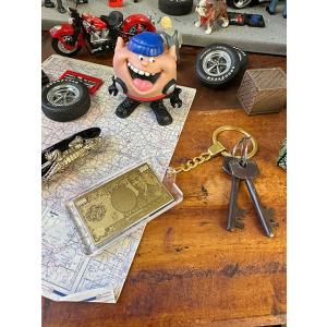 金運招福　金の壱万円札キーホルダー　商売繁盛　開運招福 ■ アメリカン雑貨 アメリカ雑貨