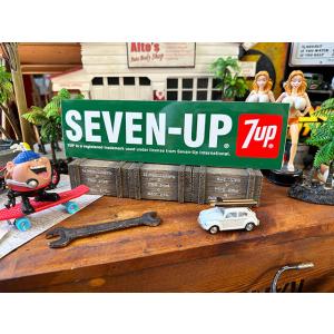 7UP　セブンアップ　バンパーステッカー　（グリーン）　■　アメリカン雑貨　アメリカ雑貨