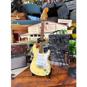 イングヴェイ・マルムスティーン　Play Loud　フェンダー　ストラトキャスター　オフィシャルライ...