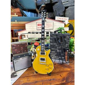 イングヴェイ・マルムスティーン Play Loud フェンダー ストラト