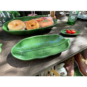 バナナリーフ　トレイ　お皿　（Mサイズ）　陶器製　ディッシュ　一人前の盛り付けに　焼き魚　デザート　...