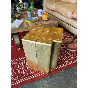 ロータリーヒロ＞ イースね 300万ドルのイス（椅子）札束のスツール