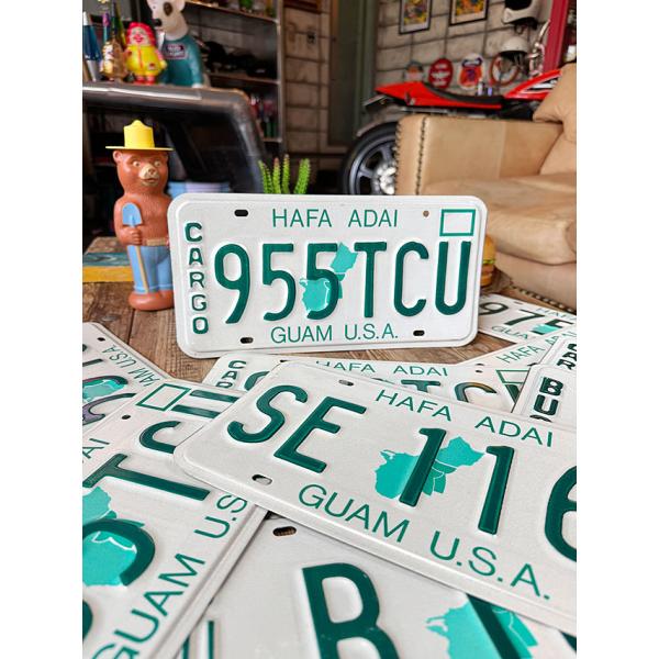 アメリカ　USEDナンバープレート　（グアム）　ライセンスプレート ■ アメリカン雑貨 アメリカ雑貨
