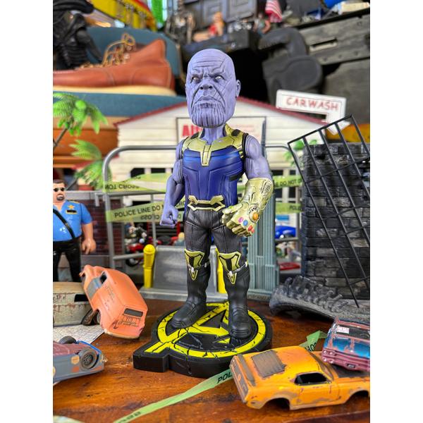 NECA　マーベル　アベンジャーズ　サノス　ヘッドノッカー　ボブルヘッド　ボビングヘッド　公式グッズ...