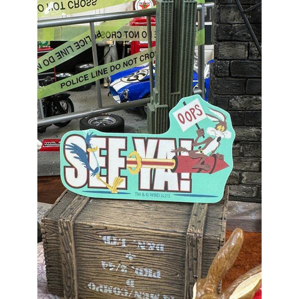 ワイリーコヨーテ　オフィシャル　ステッカー　（ロケット） ■ アメリカン雑貨 アメリカ雑貨