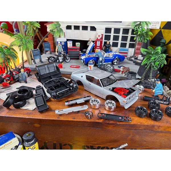 マイスト　自分で組み立てるミニカーキット　日産　スカイライン 2000 GT-R　ケンメリ　KPGC...