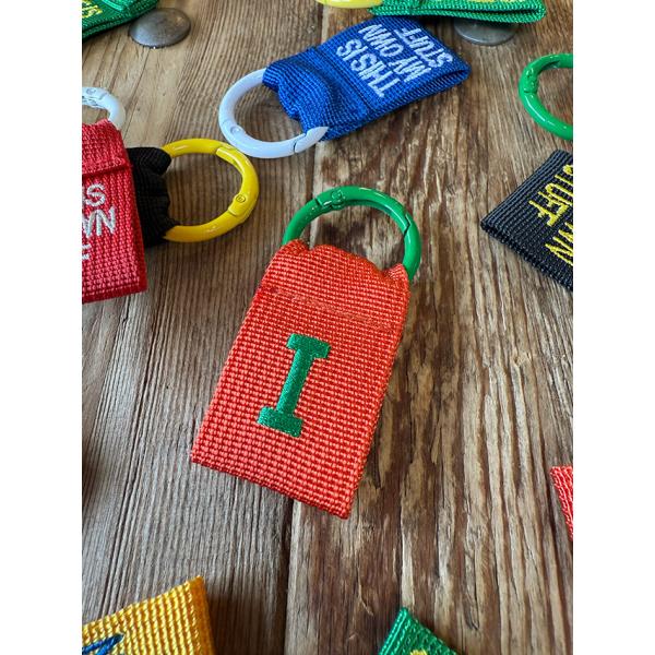 カレッジ　イニシャルレター　タグ　（I）　キーホルダー ■ アメリカン雑貨 アメリカ雑貨