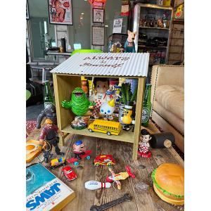 レッドスターガソリン ガスポンプCDタワー アメリカ雑貨