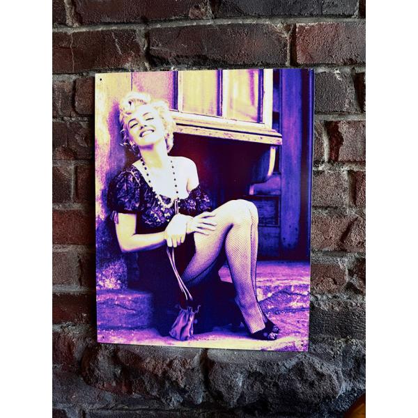 マリリン・モンロー　ブリキ看板　（裏路地） ■ アメリカン雑貨 アメリカ雑貨