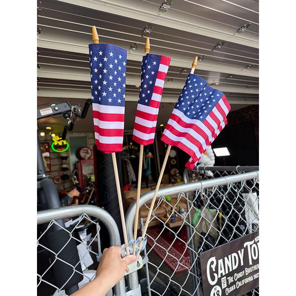 フラッグを3本立てる金具　スティックフラッグ　三連　ウォールマウント　※フラッグは別売 ■ アメリカ...