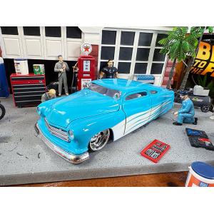 JADA 1951 マーキュリー & ミッキーマウス・フィギア Jada 1:24 Hollywood Rides 1951 Mercury w/ Mickey Mouse