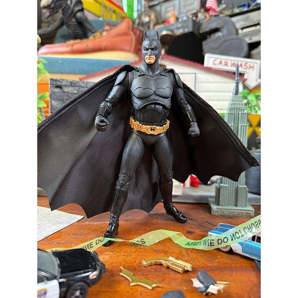 マクファーレントイズ　映画　バットマン ビギンズ　7インチ　アクションフィギュア　ダークナイト　クリ...