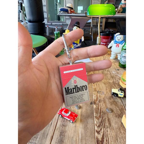 マルボロ　レッド　携帯灰皿　カラビナ付き ■ アメリカン雑貨 アメリカ雑貨