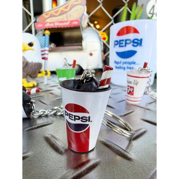 ペプシ　3Dキーホルダー　（ワンロゴ） ■ アメリカン雑貨 アメリカ雑貨