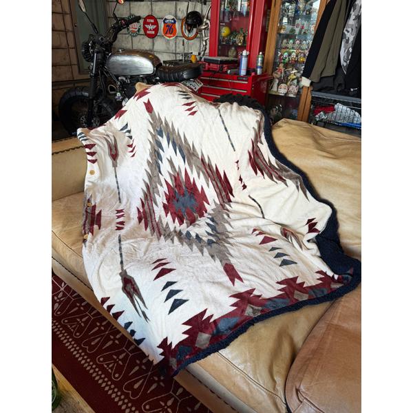 ネイティブパターン　フリースブランケット　Mサイズ　100cm×140cm　（ナチュラル） ■ アメ...