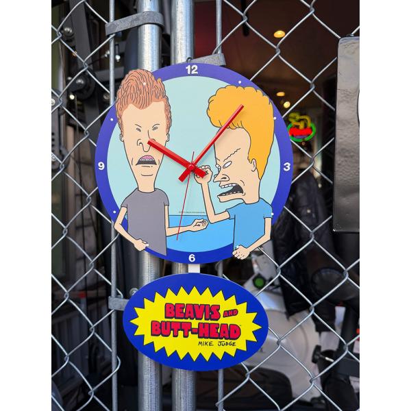 ロゴがユラユラする　ビーバス＆バットヘッド　スウィングクロック　壁掛け時計 ■ アメリカン雑貨 アメ...