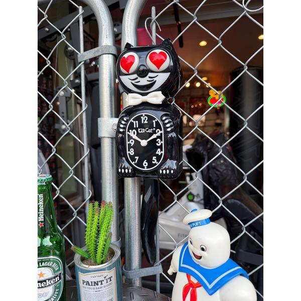 誕生90周年　限定モデル　キットキャット　クロック　ハートアイズ・エディション　（クラシックブラック...
