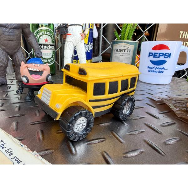 スクールバス　モンスタートラック　スクイーズ　ミニカー ■ アメリカ雑貨 アメリカン雑貨